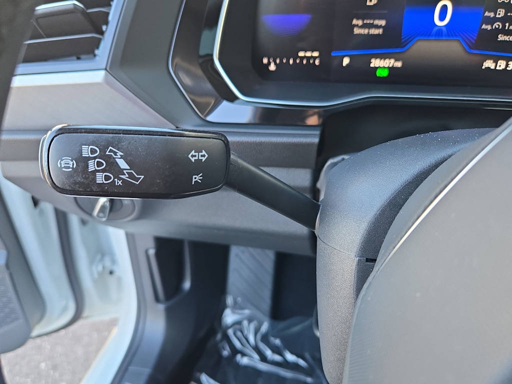 Thumbnail: 2023 Volkswagen Jetta - 16