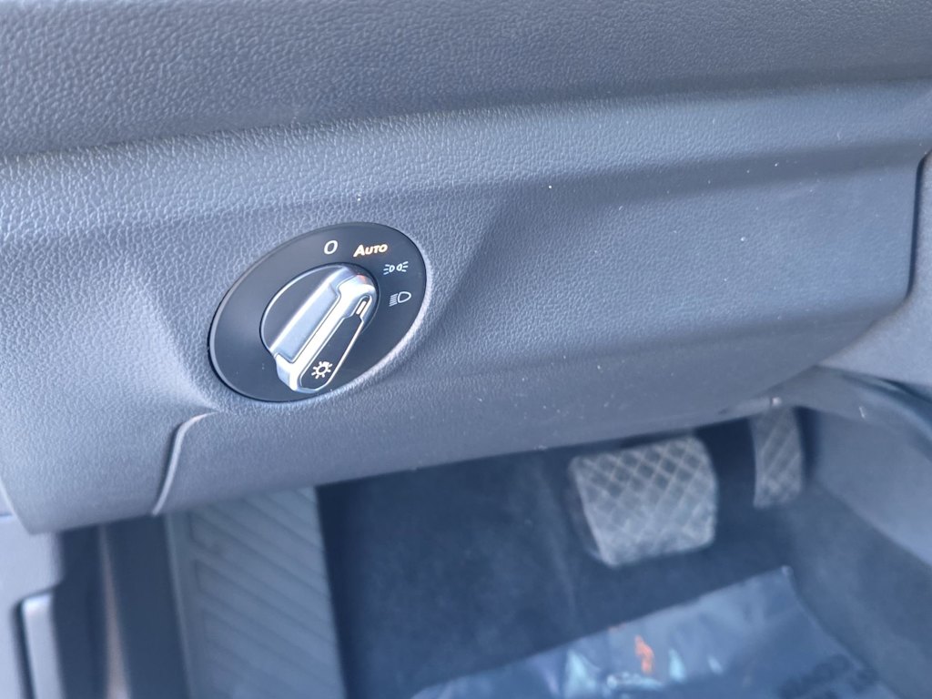 Thumbnail: 2023 Volkswagen Jetta - 38