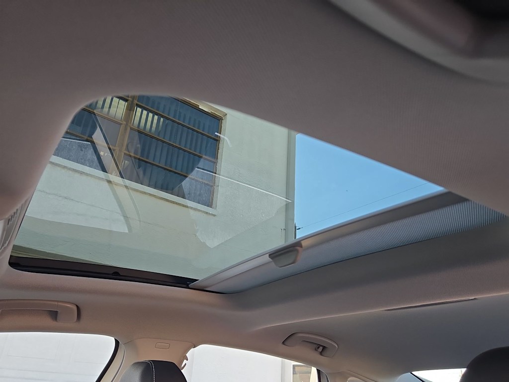 Thumbnail: 2023 Volkswagen Jetta - 28