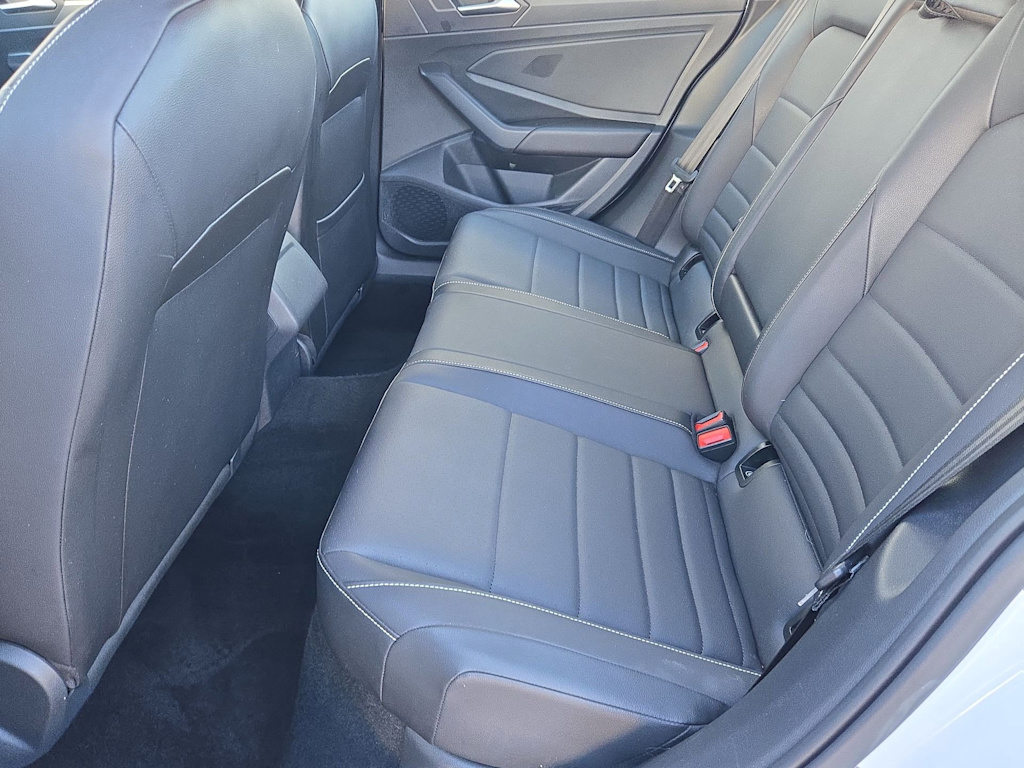 Thumbnail: 2023 Volkswagen Jetta - 13