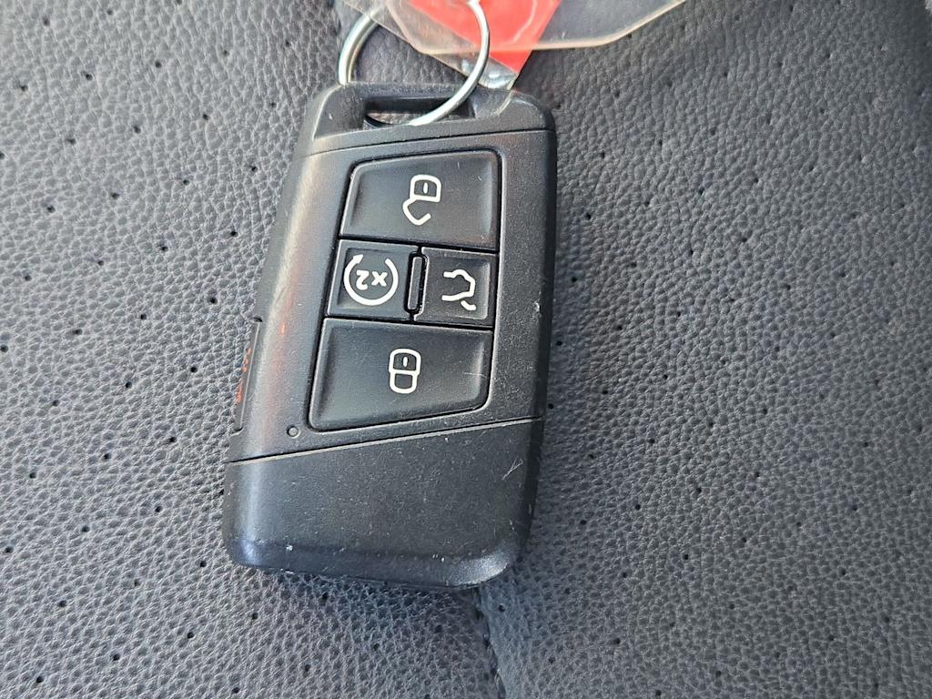 Thumbnail: 2023 Volkswagen Jetta - 19