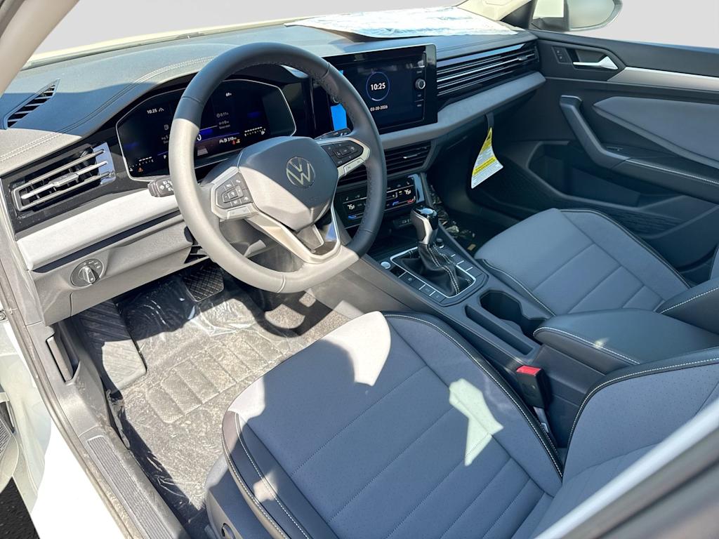 Thumbnail: 2026 Volkswagen Jetta - 2