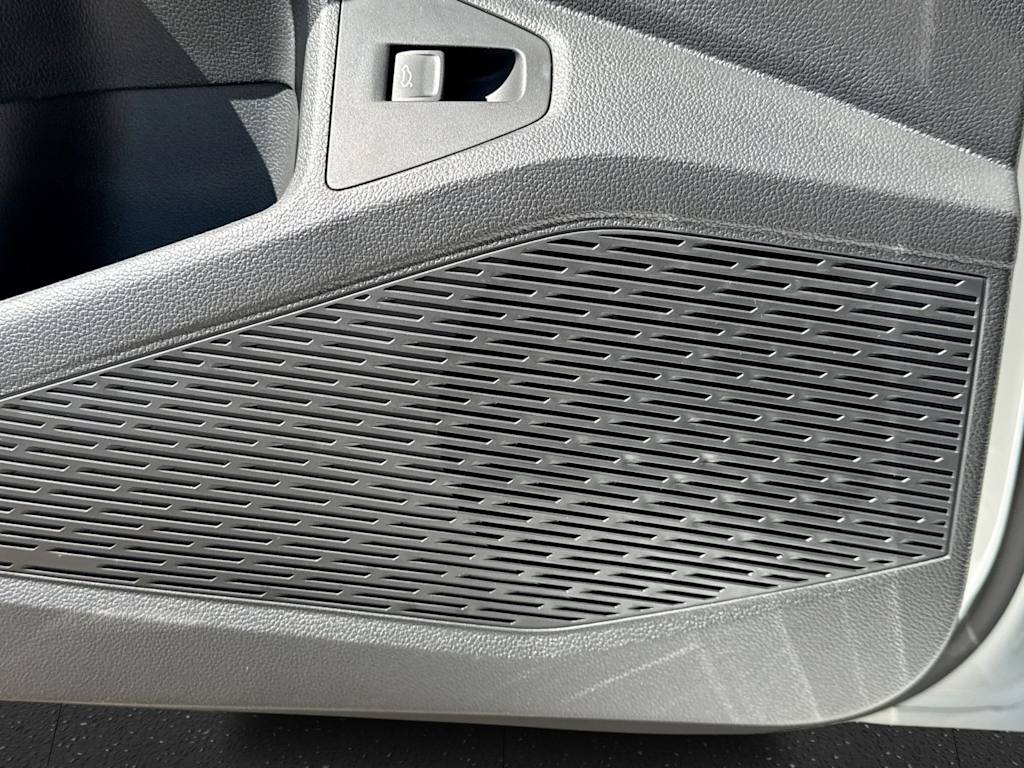 Thumbnail: 2026 Volkswagen Jetta - 33