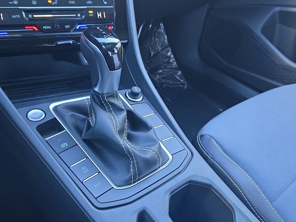 Thumbnail: 2026 Volkswagen Jetta - 16