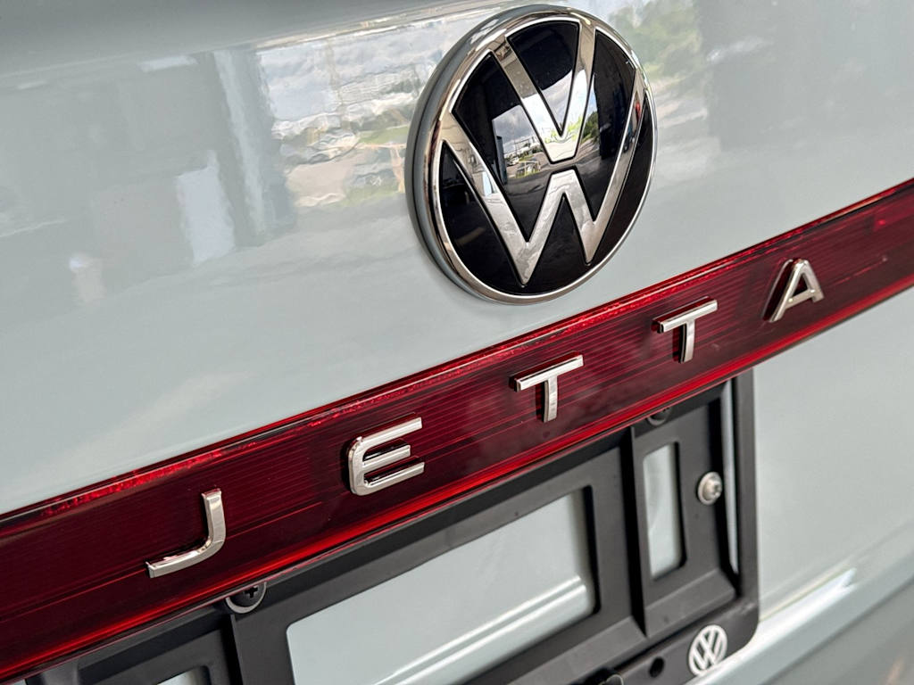 Thumbnail: 2027 Volkswagen Jetta - 30