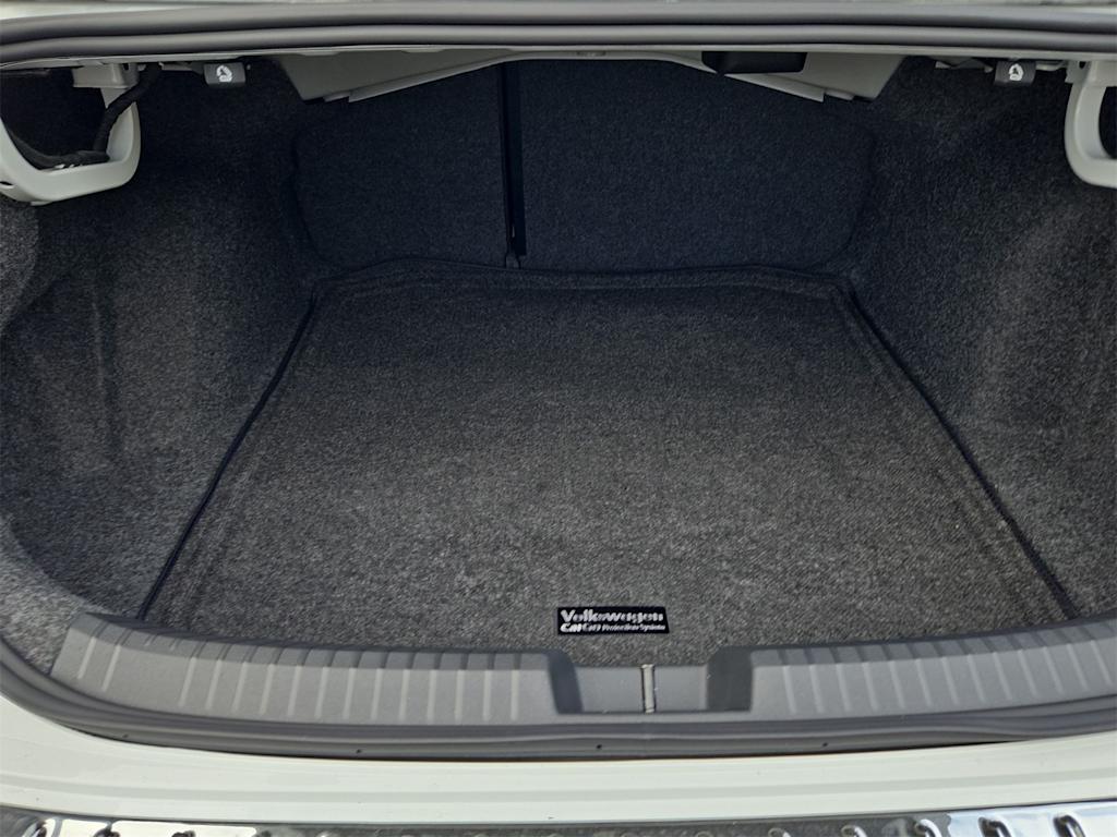 Thumbnail: 2026 Volkswagen Jetta - 18