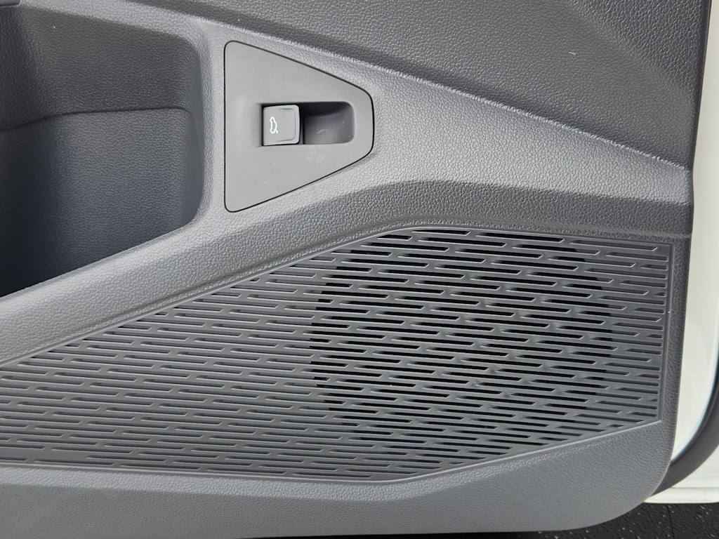 Thumbnail: 2026 Volkswagen Jetta - 33