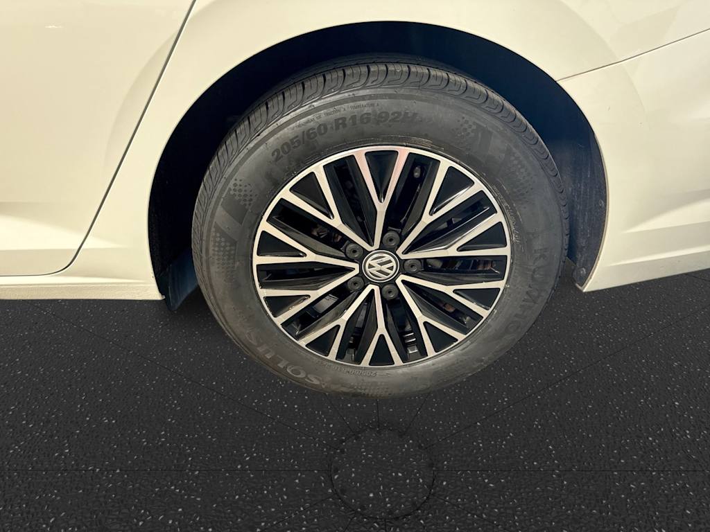 Thumbnail: 2021 Volkswagen Jetta - 8
