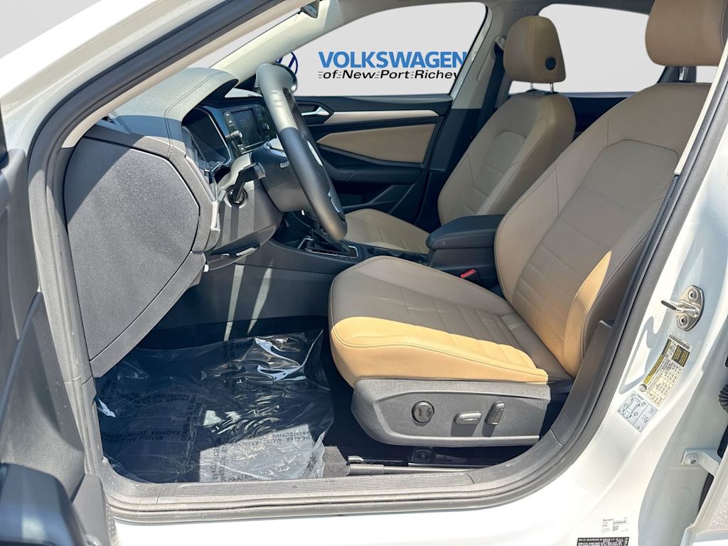 Thumbnail: 2021 Volkswagen Jetta - 11