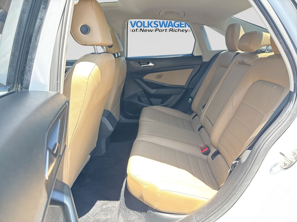 Thumbnail: 2021 Volkswagen Jetta - 32