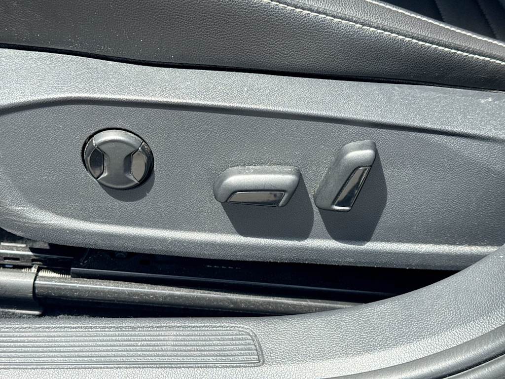 Thumbnail: 2022 Volkswagen Jetta - 31