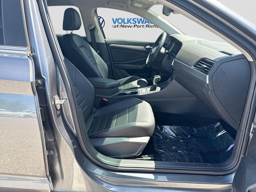 Thumbnail: 2022 Volkswagen Jetta - 34