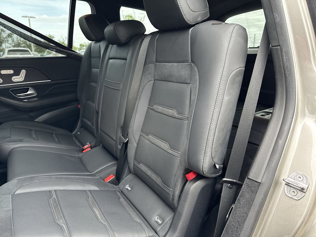 Thumbnail: 2021 Mercedes-Benz GLS - 24