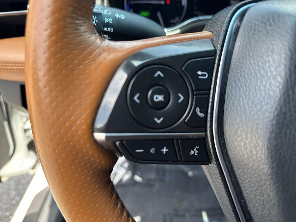 Thumbnail: 2020 Toyota Avalon - 34