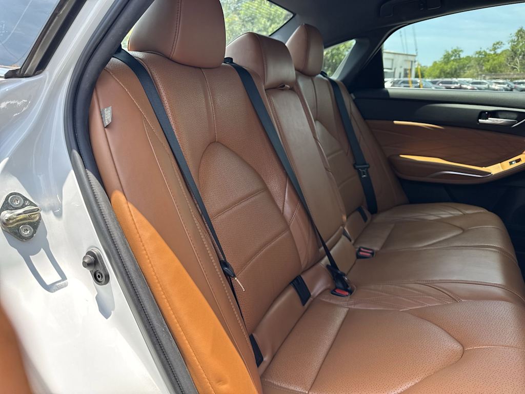 Thumbnail: 2020 Toyota Avalon - 32