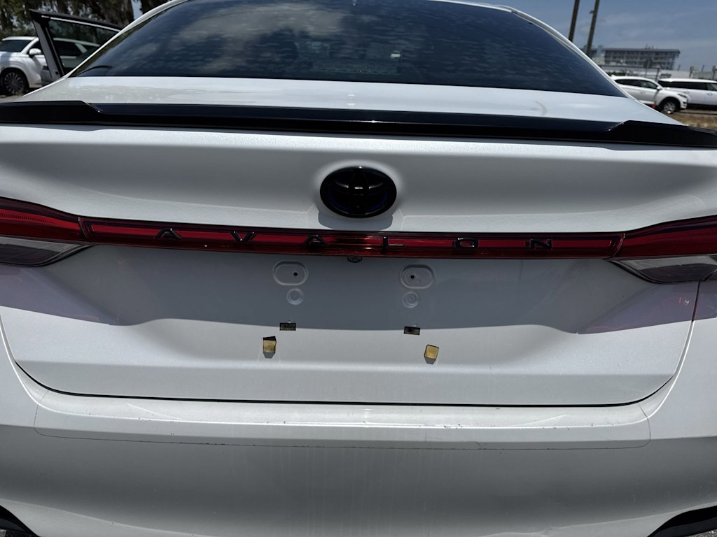 Thumbnail: 2020 Toyota Avalon - 27