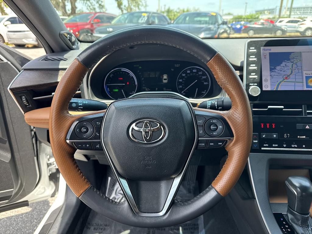 Thumbnail: 2020 Toyota Avalon - 14