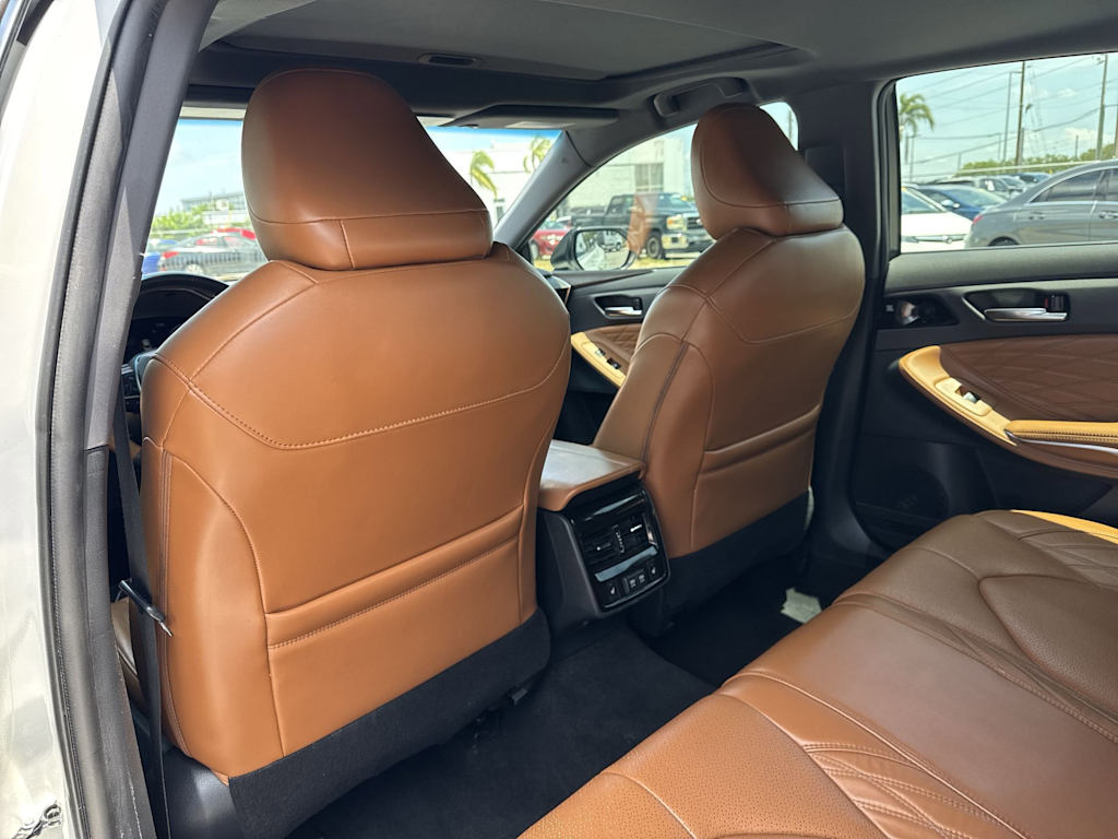 Thumbnail: 2020 Toyota Avalon - 12