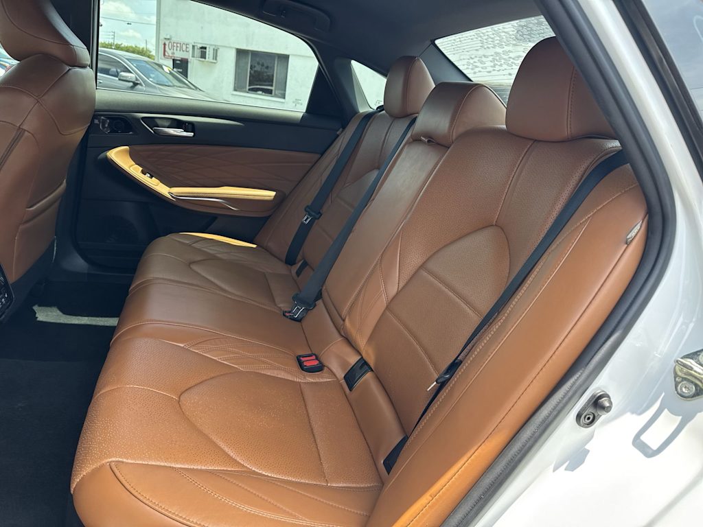 Thumbnail: 2020 Toyota Avalon - 30