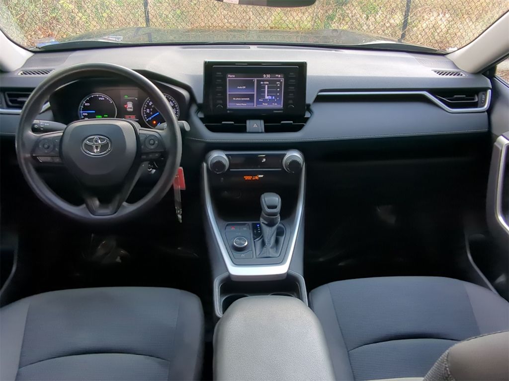 2021 Toyota RAV4 LE 10