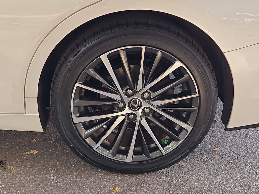 Thumbnail: 2023 Lexus ES - 6