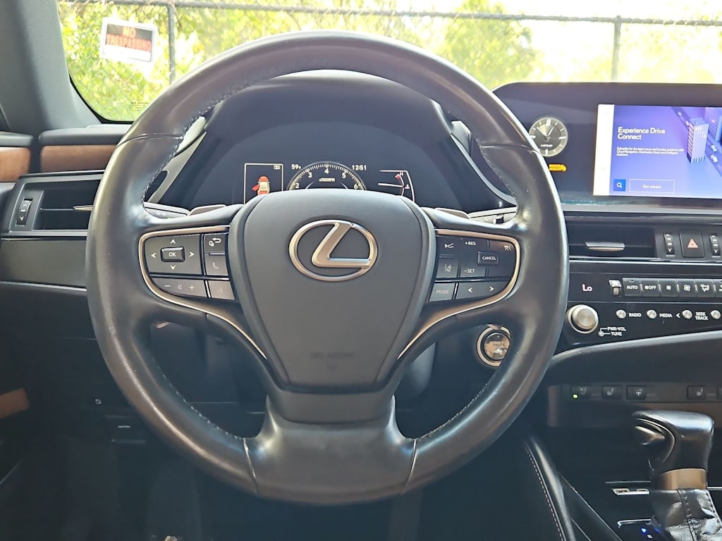 Thumbnail: 2023 Lexus ES - 12