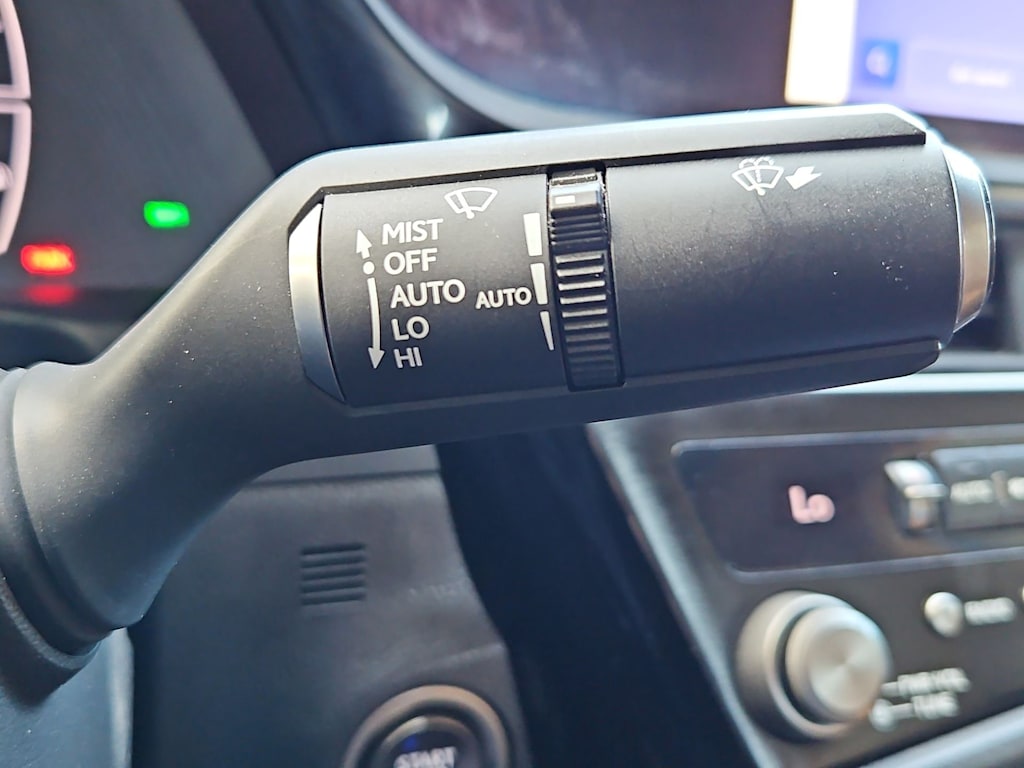 Thumbnail: 2023 Lexus ES - 31