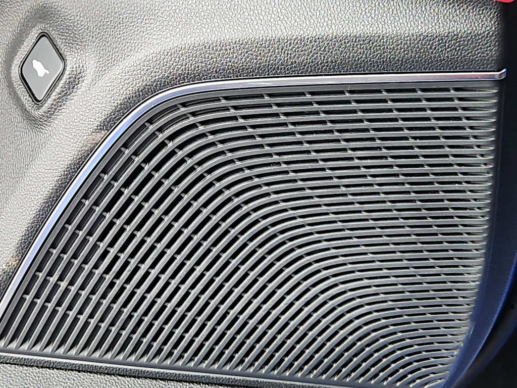 Thumbnail: 2025 Acura MDX - 36