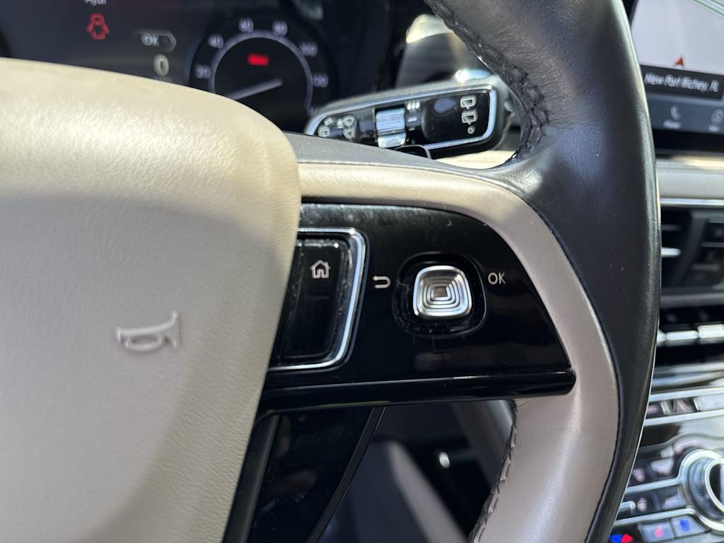 Thumbnail: 2020 Lincoln Corsair - 36