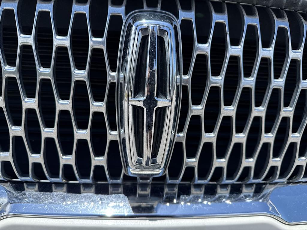 Thumbnail: 2020 Lincoln Corsair - 7