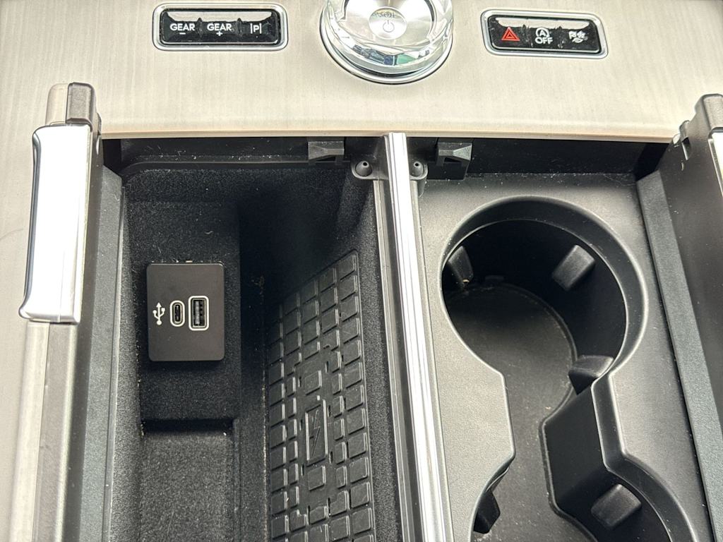 Thumbnail: 2025 Lincoln Navigator - 36