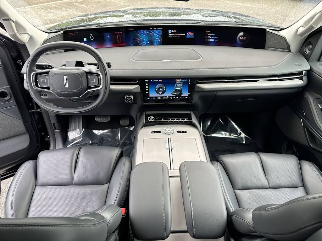 Thumbnail: 2025 Lincoln Navigator - 2