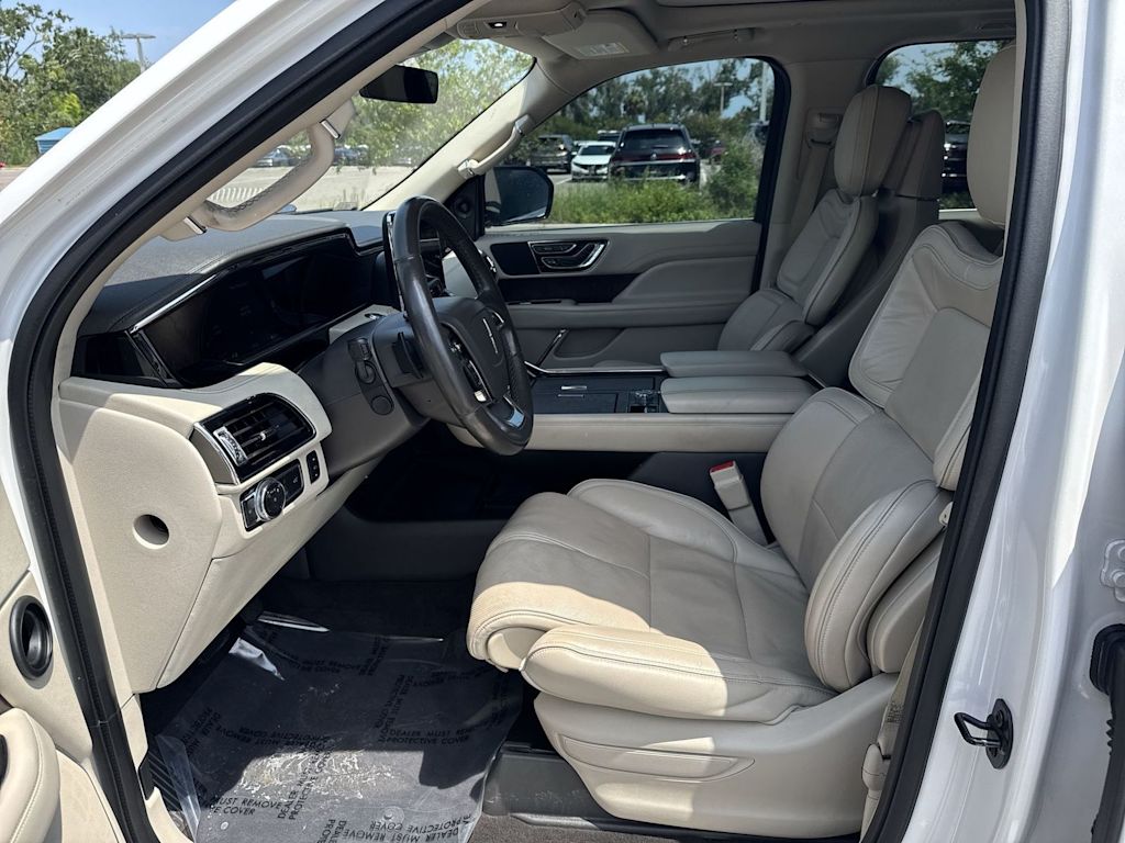Thumbnail: 2018 Lincoln Navigator - 11