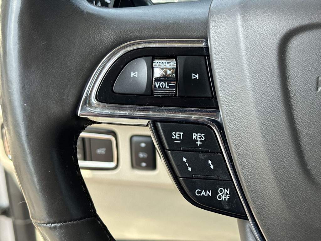 Thumbnail: 2018 Lincoln Navigator - 34