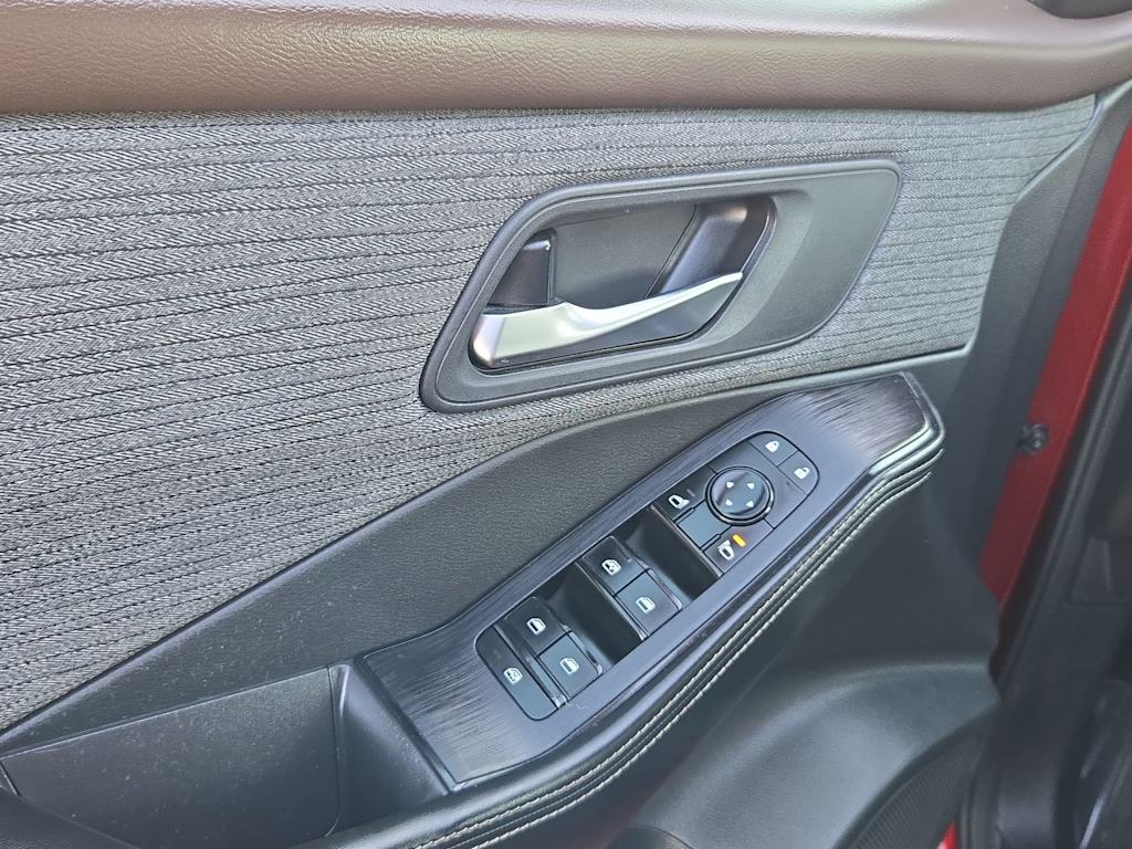 Thumbnail: 2021 Nissan Rogue - 35