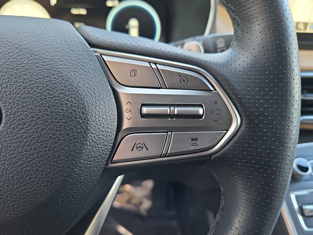 Thumbnail: 2023 Hyundai Santa Fe - 31