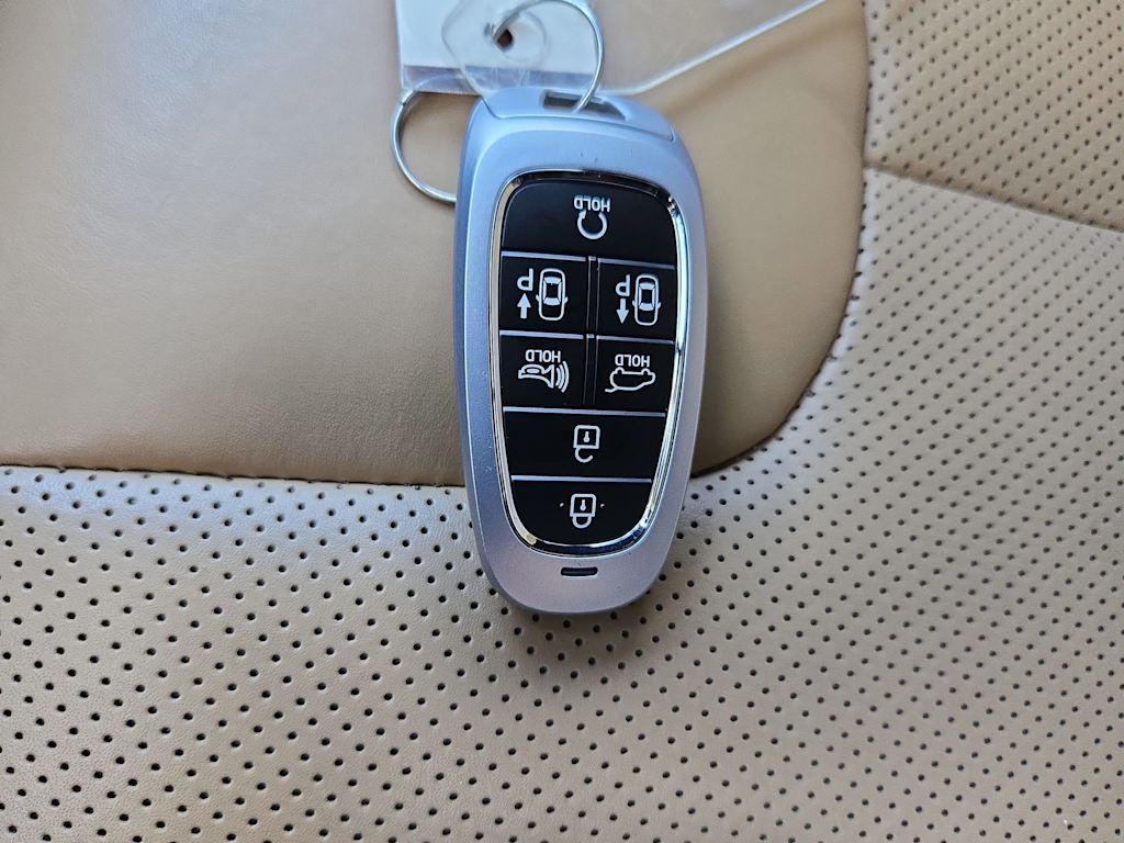 Thumbnail: 2023 Hyundai Santa Fe - 38