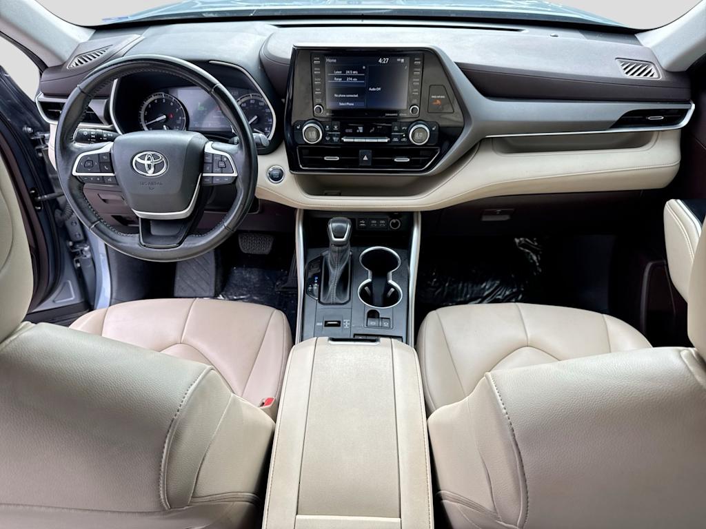 Thumbnail: 2022 Toyota Highlander - 2