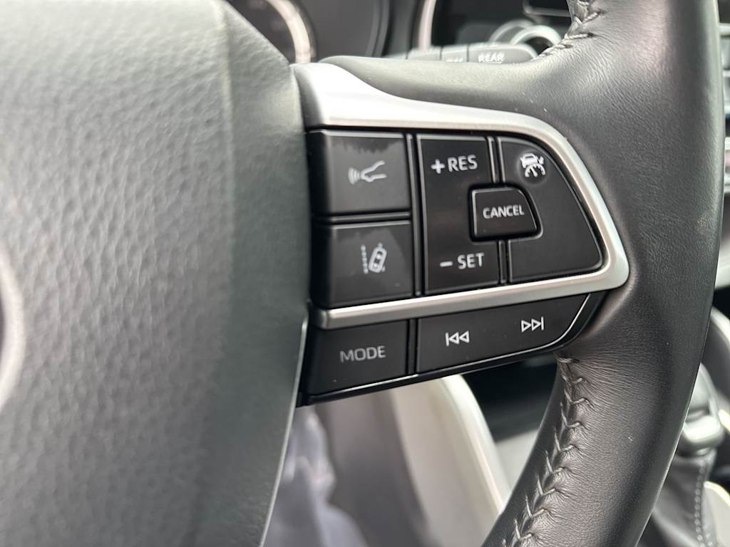 Thumbnail: 2023 Toyota Highlander - 28