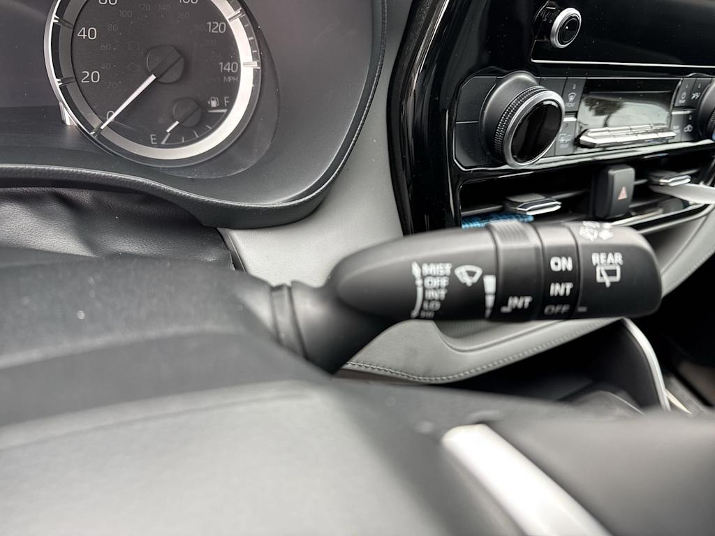 Thumbnail: 2023 Toyota Highlander - 29