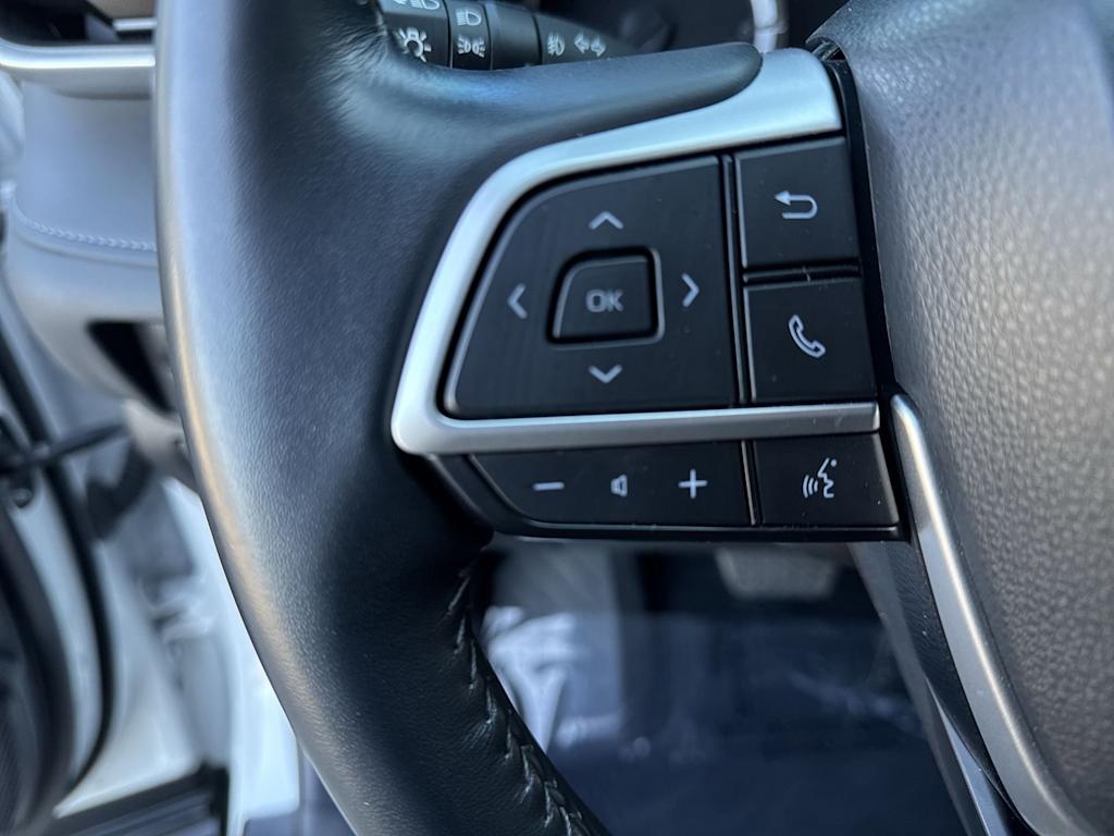 Thumbnail: 2024 Toyota Highlander - 28