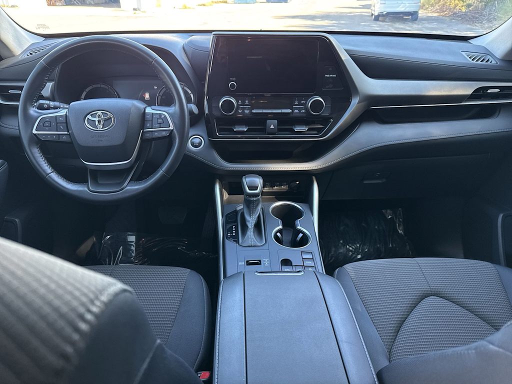 Thumbnail: 2024 Toyota Highlander - 10