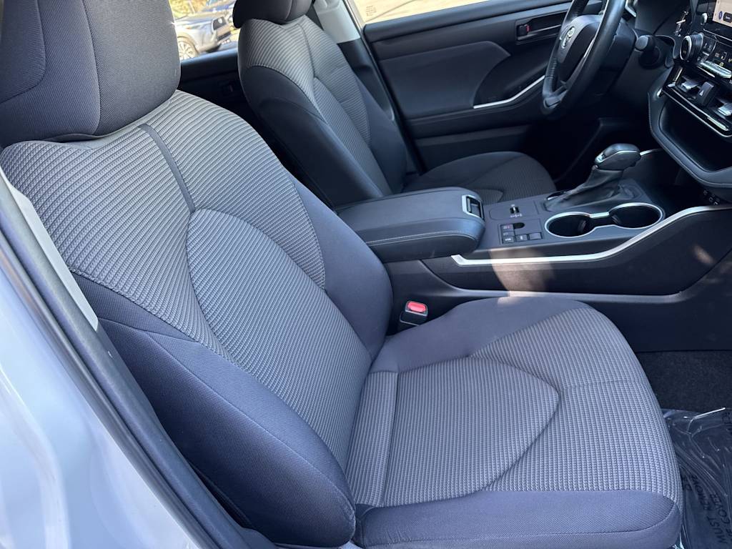 Thumbnail: 2024 Toyota Highlander - 27