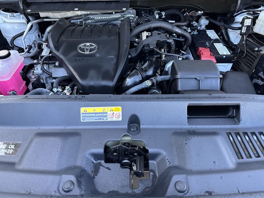 Thumbnail: 2024 Toyota Highlander - 9