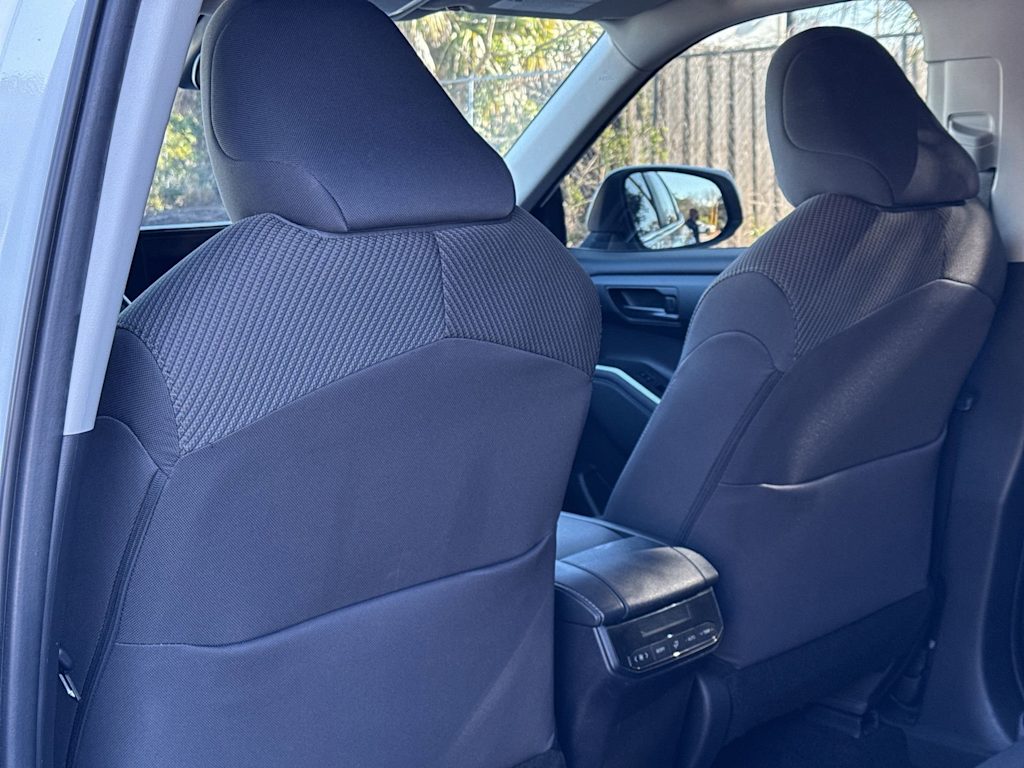 Thumbnail: 2024 Toyota Highlander - 12