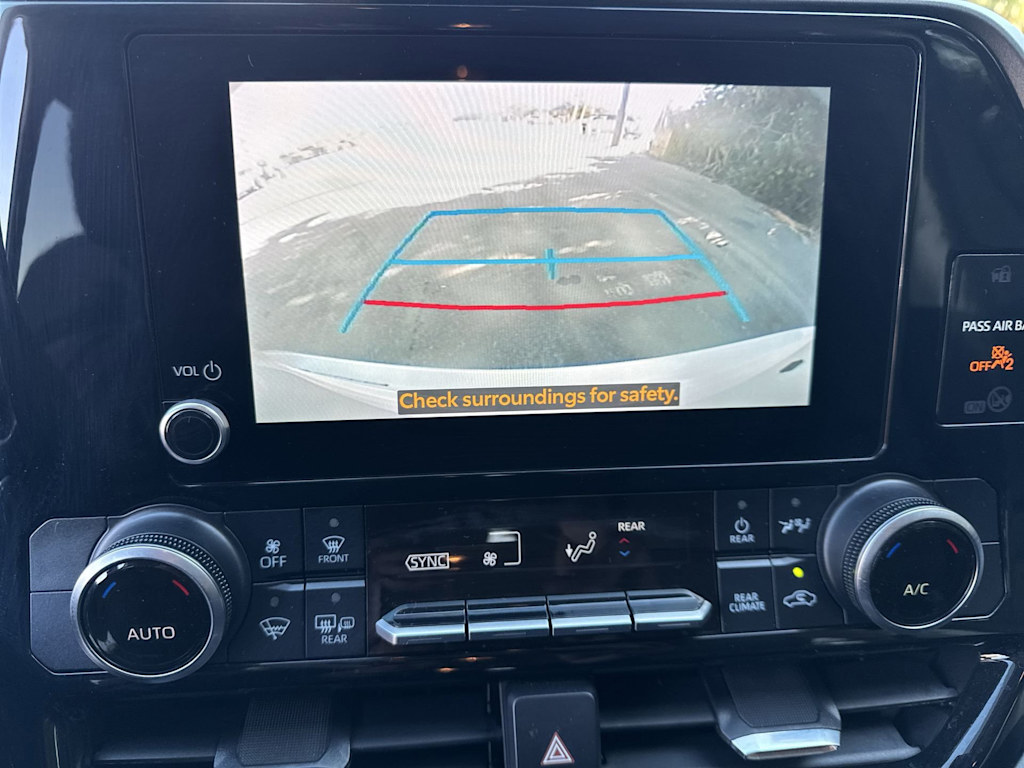 Thumbnail: 2024 Toyota Highlander - 30