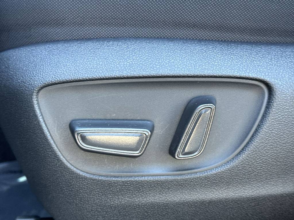 Thumbnail: 2024 Toyota Highlander - 25