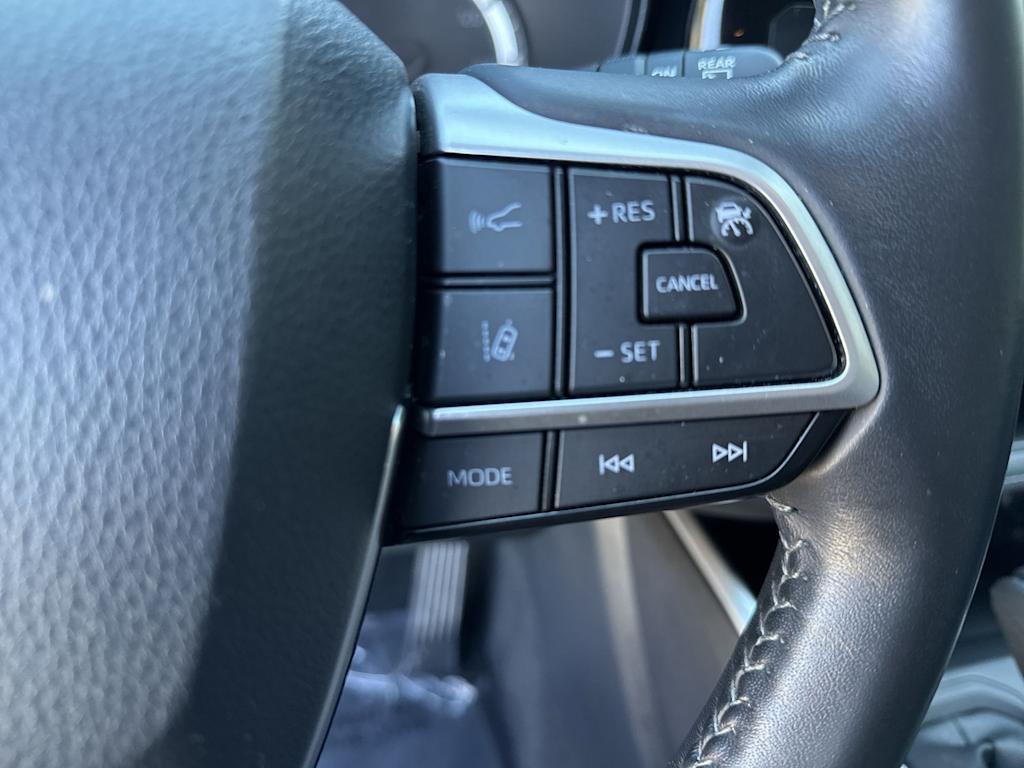 Thumbnail: 2024 Toyota Highlander - 29