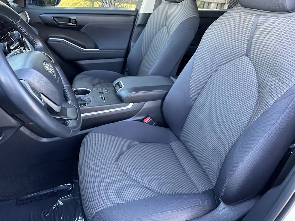 Thumbnail: 2024 Toyota Highlander - 11