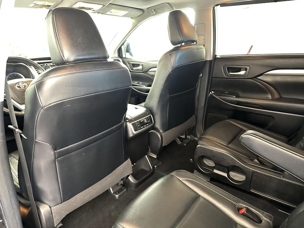 Thumbnail: 2018 Toyota Highlander - 13